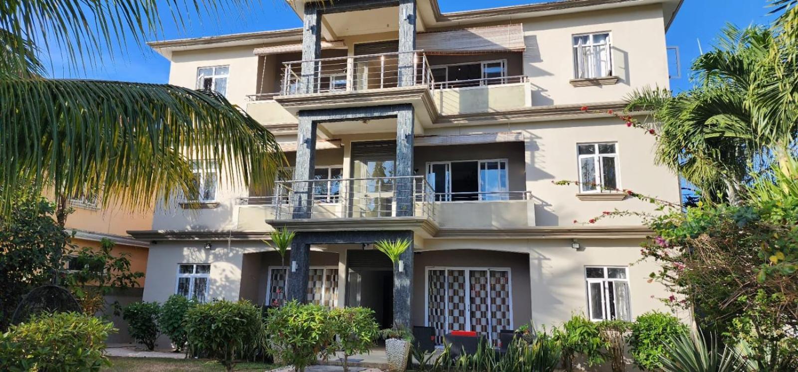 Number 9, 2nd Floor,pebble Bay Appartments